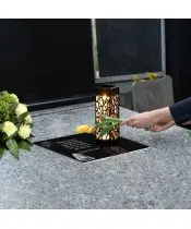 Personalisierter Sockel Für Solarlicht Mit Widmung