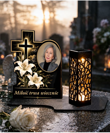 Krzyż z liliami ze zdjęciem — zdjęcie 4