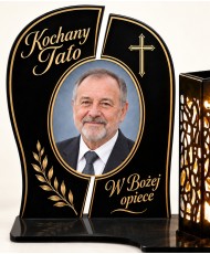 Promień nadziei ze zdjęciem — zbliżenie tabliczki