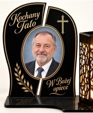 Promień nadziei ze zdjęciem — zbliżenie tabliczki