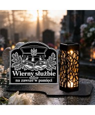 Duży znicz solarny LED XL z grawerem — Czapka wojskowa — Wierny służbie — na nagrobku w dzień