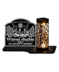 Duży znicz solarny LED XL z grawerem — Czapka wojskowa — Wierny służbie — białe tło