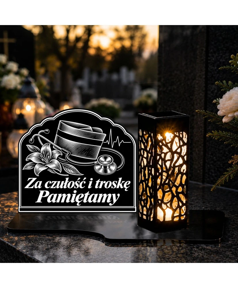 Duży znicz solarny LED XL z grawerem — Pielęgniarka — Za czułość i troskę — na nagrobku wieczorem